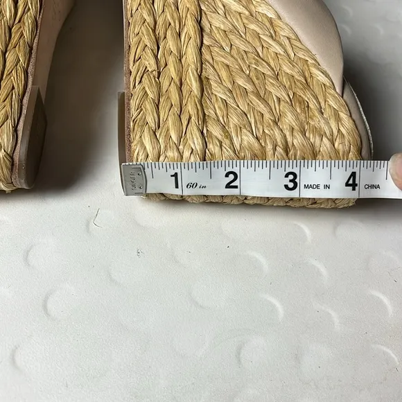 🆕 André Assous Opal Tan Leather Slip-On Strappy Wedge Sandals- US 11 / EU 41