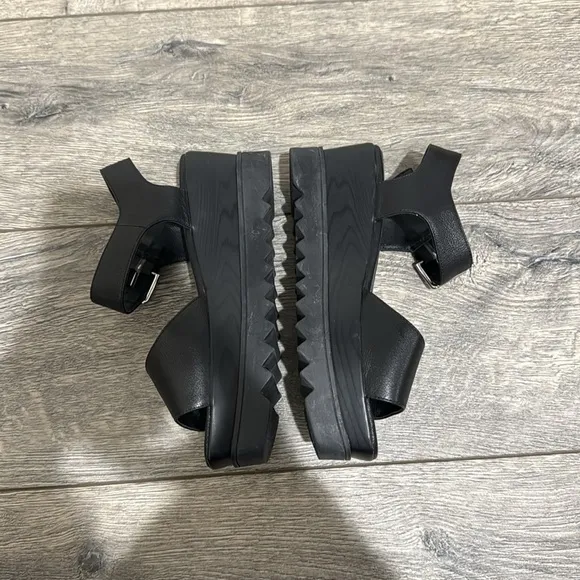 • Anne Fontaine • Women’s Vitto Sandal Black Leather Wedged Sandals Size 36