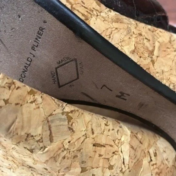👡 Donald J. Pliner Slip On Brown Tan Wedge Sandals (7 M)