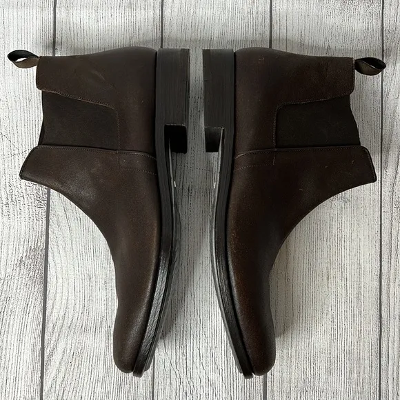 🔹 Gordon Rush Matthews Chelsea Boots