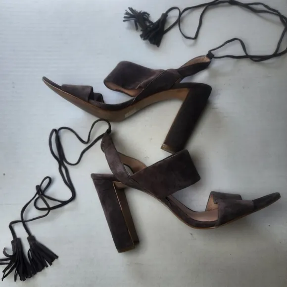 🌸 Madewell | Suede Ankle Strap Sandals, 10