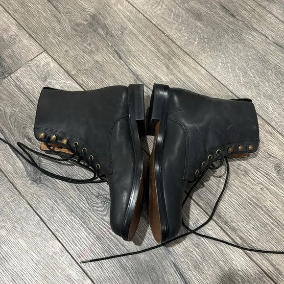 • Madewell • Women’s Kellie Combat Style Lace Up Boots Black Leather  7.5