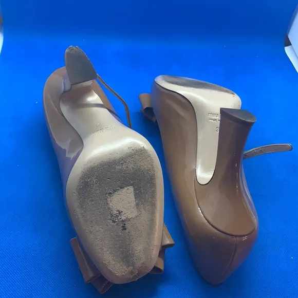 🔥 👠 Miu Miu Brown Patent Leather T Strap Bow Ankle Strap Sandals Size 37