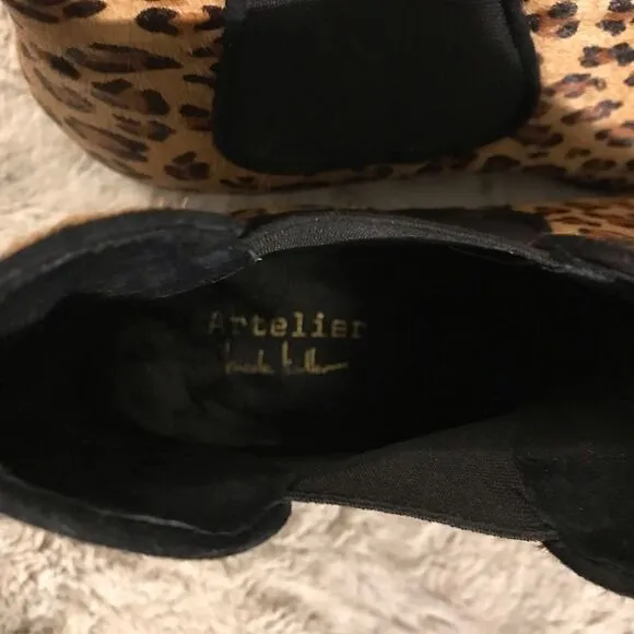 : : NICOLE MILER LIKE NEW Chelsea Cheetah/Leopard Print Ankle Boots Booties : :
