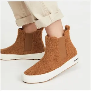 🍂 NWOT Anthropologie SeaVees Laguna Chelsea Sherpa Ankle Boots.