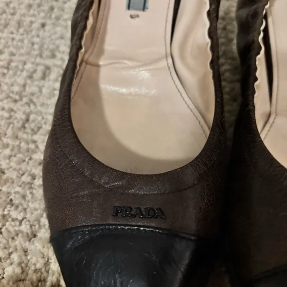 🐎 Prada Leather Ballet Flats - size 9.5 (40)