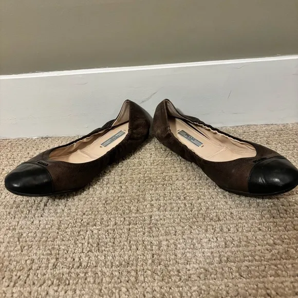 🐎 Prada Leather Ballet Flats - size 9.5 (40)