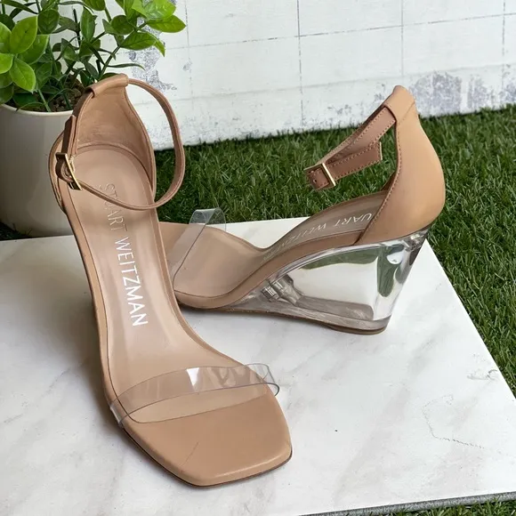 👟- Stuart Weitzman Nudistlucite clear Wedge size 10