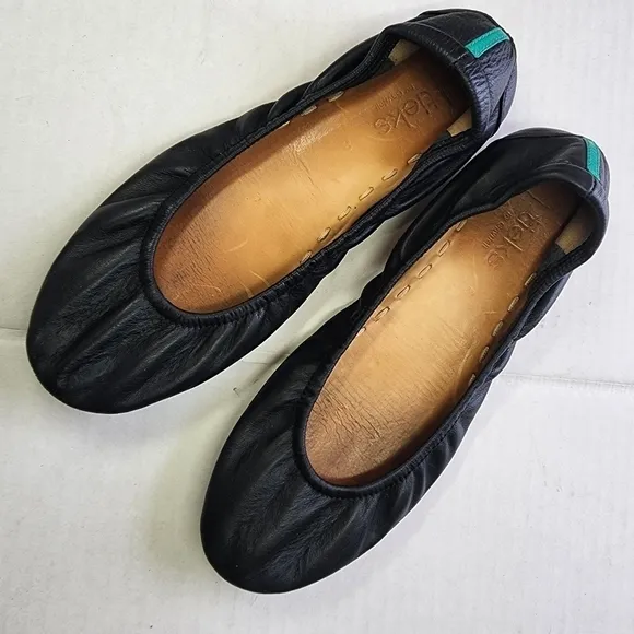 🌸 Tieks | Black Leather Flats, size 8