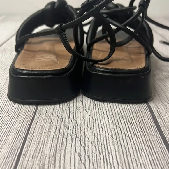 🔹 Vicenza Maui Wrap Puffy Ankle Strap Sandals