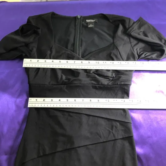 ⭐️⭐️ White House Black Market  Timeless Dress ⭐️⭐️