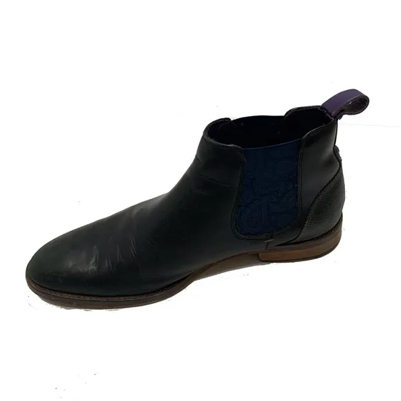 10 / Ted Baker chelsea boots
