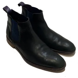 10 / Ted Baker chelsea boots