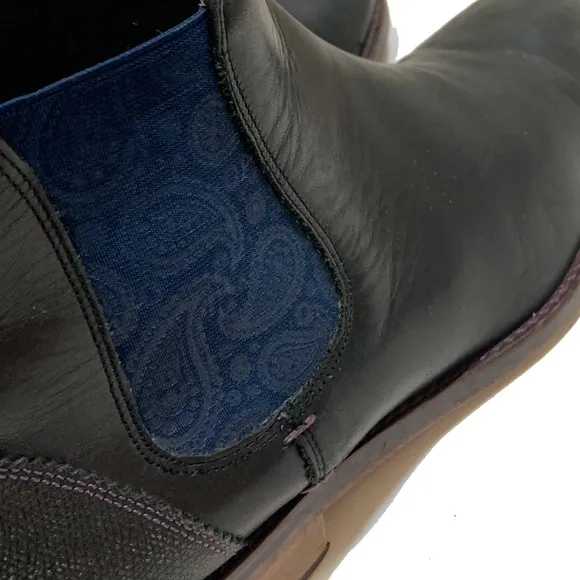 10 / Ted Baker chelsea boots
