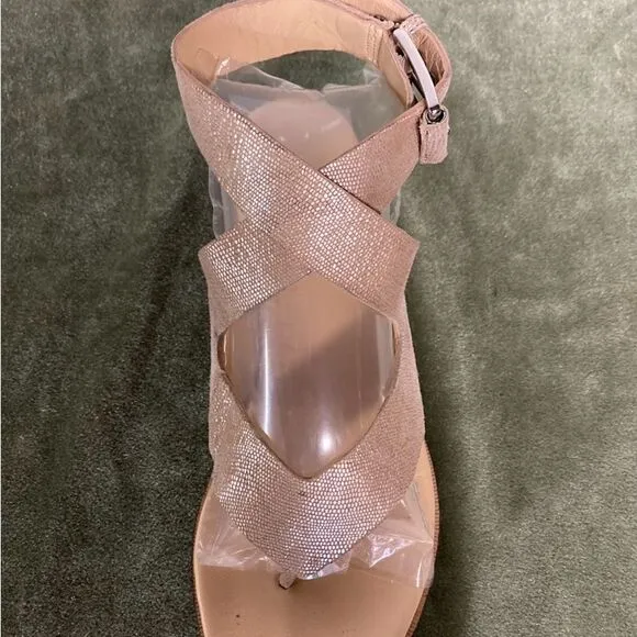 #100 DONALD J PLINER Champagne Ankle Strap Sandals