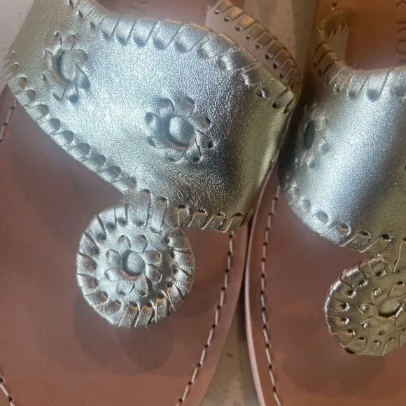12 🔖 JACK ROGERS Women's Jacks Slip-On Flat Sandals Platinum