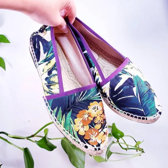 $345 NWT STUART WEITZMAN Espadrilles Canvas Flats Size 6 Tropical‎ Leaf Floral