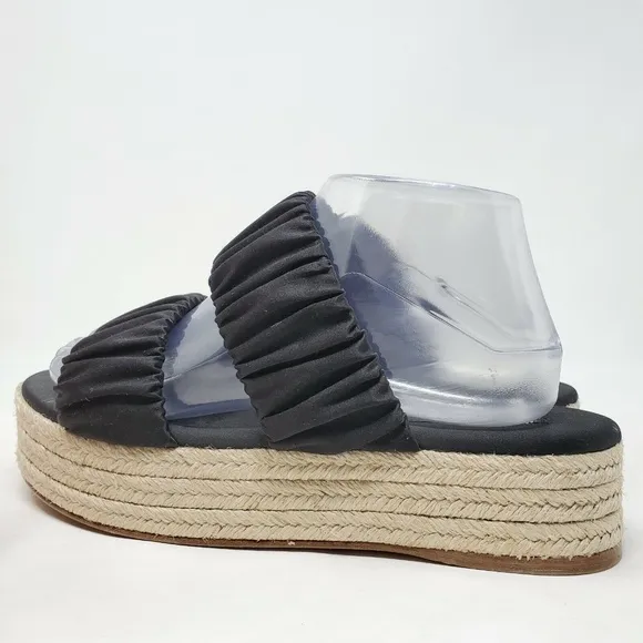 $375 Mercedes Castillo Yolanda Platform Sandals