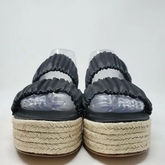 $375 Mercedes Castillo Yolanda Platform Sandals