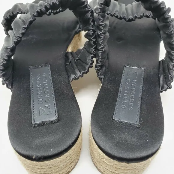 $375 Mercedes Castillo Yolanda Platform Sandals