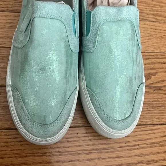 [38/8-8.5]Colmar Original Green Slip In Platform Sneakers