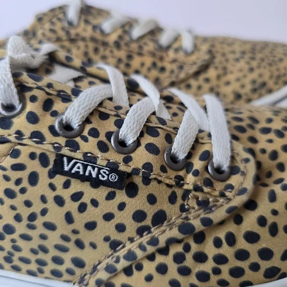⭐️40% Off⭐️ Vans Atwood Low Top Sneakers in Animal Print