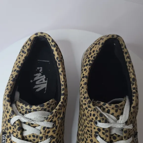 ⭐️40% Off⭐️ Vans Atwood Low Top Sneakers in Animal Print