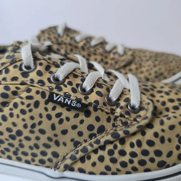 ⭐️40% Off⭐️ Vans Atwood Low Top Sneakers in Animal Print