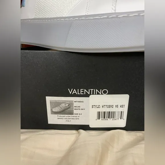 $499 RETAIL: NIB Valentino Incas Logo Leather Platform Slip On Sneakers size 9.5