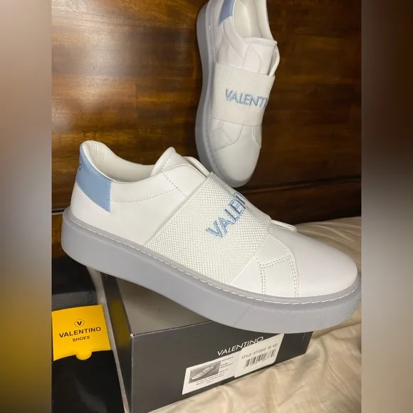 $499 RETAIL: NIB Valentino Incas Logo Leather Platform Slip On Sneakers size 9.5