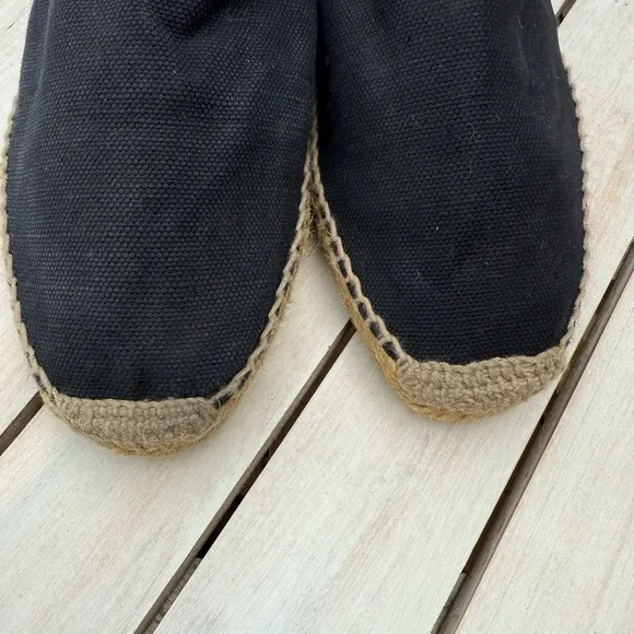 $695 Saint Laurent Men's Black Espadrilles