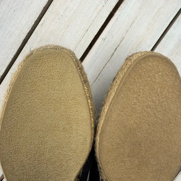 $695 Saint Laurent Men's Black Espadrilles