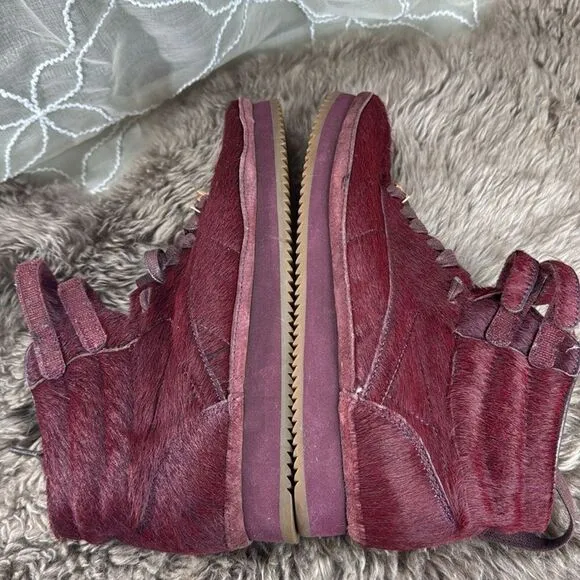 (A) RARE Reebok Amber Rose Muva Fuka Burgundy Gum Top Sneakers, Women's Size 9