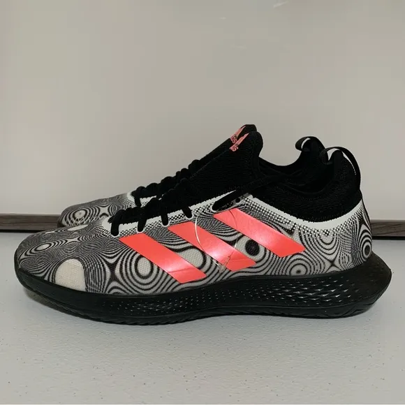Adidas Defiant Generation Men’s Athletic Sneakers-Size 9.5 NWT