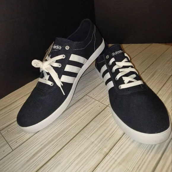 Adidas Neo Label Easy Vulc Low Top Lace Up Black &amp; White Sneakers Men Size 13