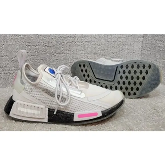ADIDAS NMD_R1 Spectoo Low Cloud Boys Size 5 White Low Top Athletic Sneakers Shoe