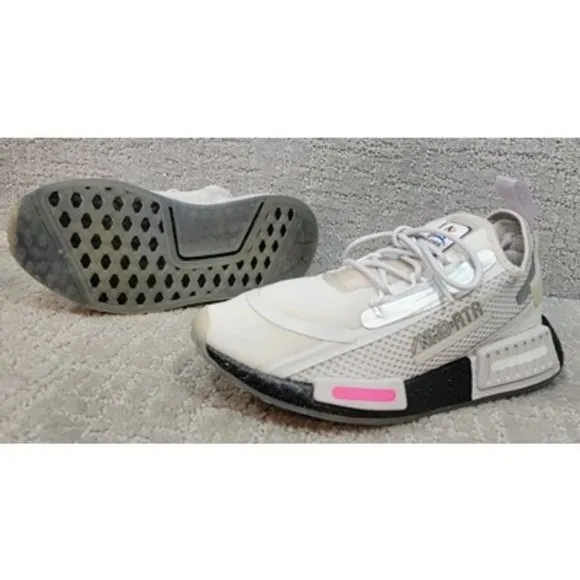 ADIDAS NMD_R1 Spectoo Low Cloud Boys Size 5 White Low Top Athletic Sneakers Shoe