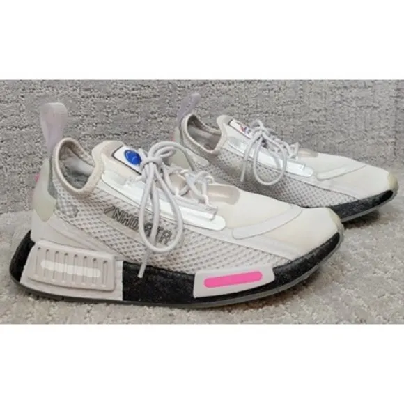ADIDAS NMD_R1 Spectoo Low Cloud Boys Size 5 White Low Top Athletic Sneakers Shoe