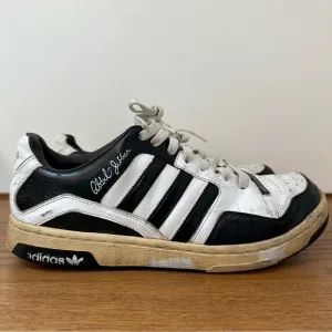 Adidas Skyhook 2003 Kareem Abdul Jabbar Low Top Sneakers Sz 10 Blk/Wht Originals
