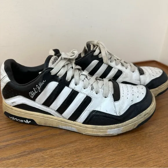 Adidas Skyhook 2003 Kareem Abdul Jabbar Low Top Sneakers Sz 10 Blk/Wht Originals