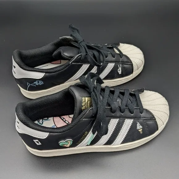 Adidas Superstar Empowering Graphics Sneakers