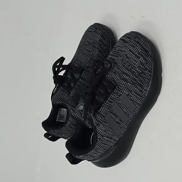 Adidas Swift Run 22 J Boy Black Running Sneakers Low Top GW8166 Shoes Size 1