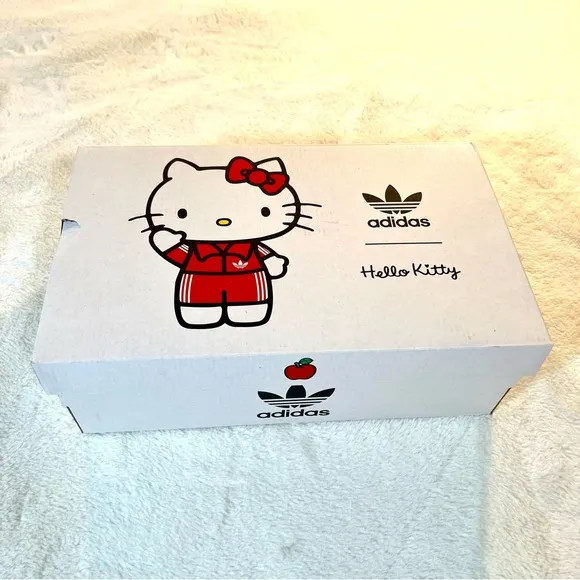 Adidas x Hello Kitty Nizza NWT