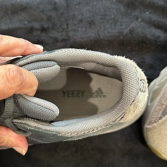 Adidas Yeezy Boost 700 men’s brown low top sneakers