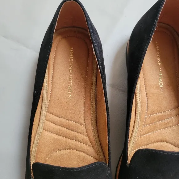 Adrienne Vittadini Lari Black and Gold Chain Detail Flats