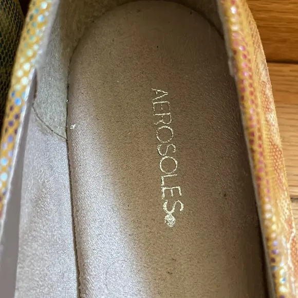 AEROSOLES Floral Leather Slip-Ons Loafers Size 7W