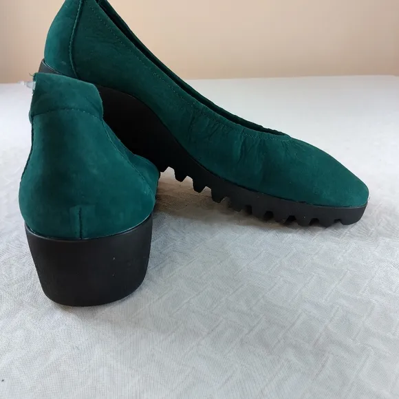 Aetrex Brianna dark teal Ballet Flats with Minimalist Design 8.5 new