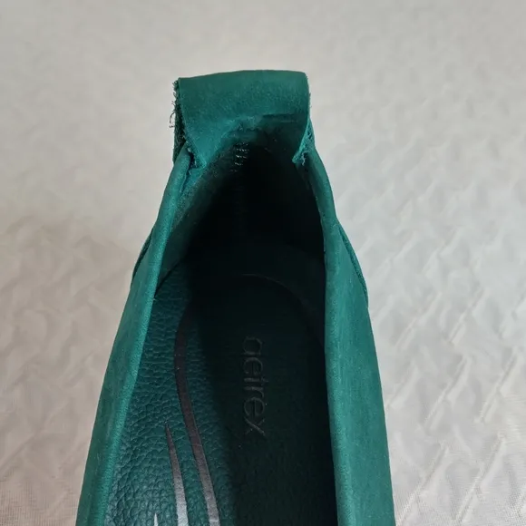 Aetrex Brianna dark teal Ballet Flats with Minimalist Design 8.5 new