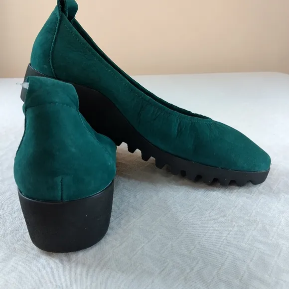 Aetrex Brianna dark teal Ballet Flats with Minimalist Design 8.5 new