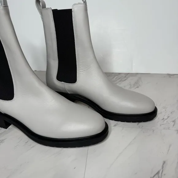 Aeyde Light Gray Leather Chelsea Boot 41